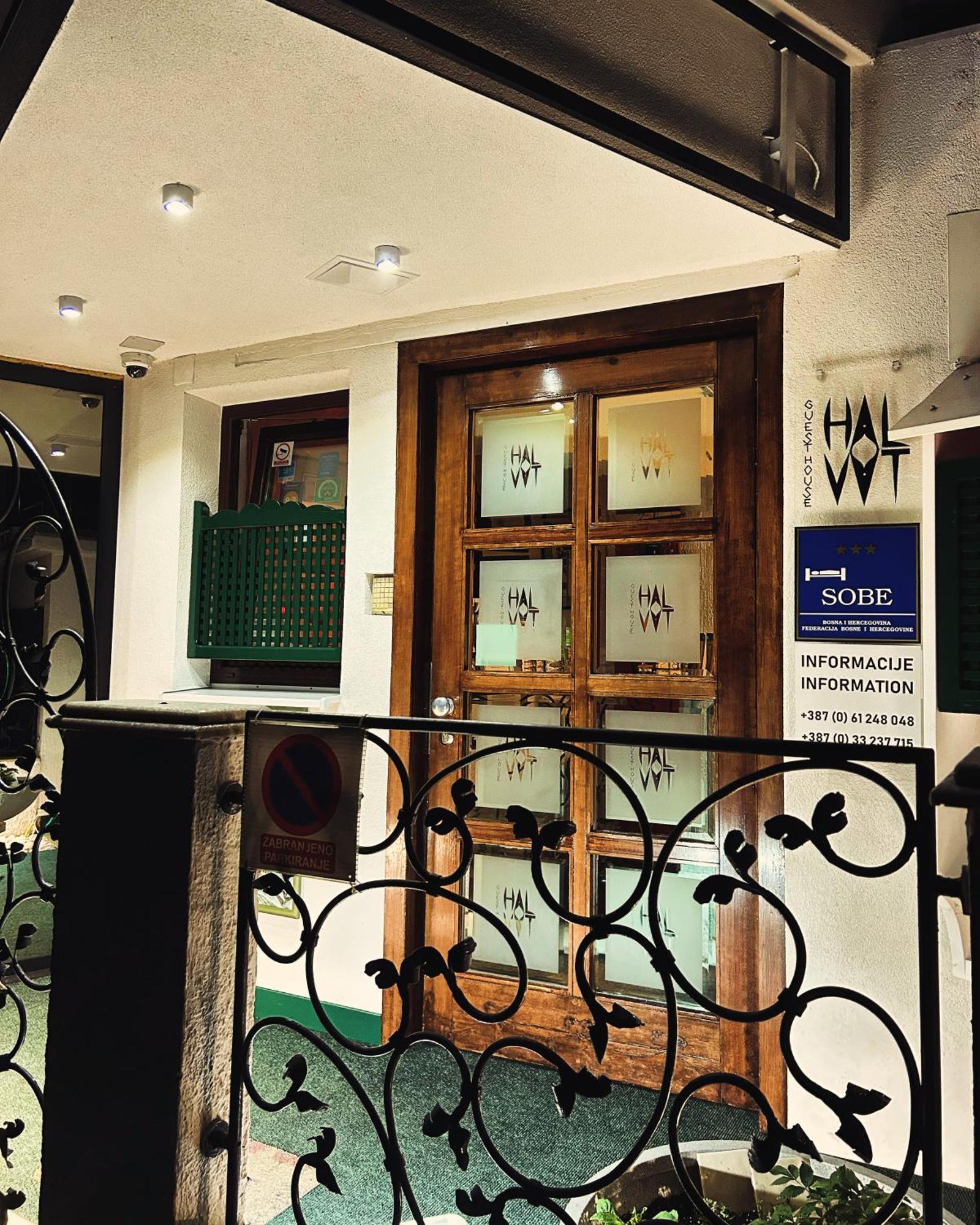 Halvat Guesthouse سراييفو المظهر الخارجي الصورة